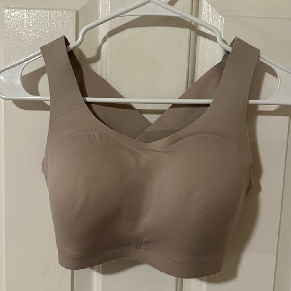 Lululemon high support energy bra 32DD beige